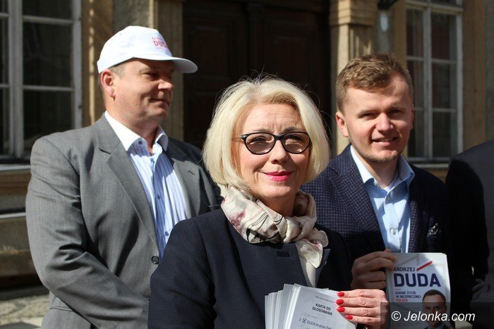 pis-agituje-i-odnosi-sie-do-skandalu-foto-57796