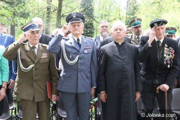 w-hodzie-zonierzom-polegym-za-polske-foto-57800