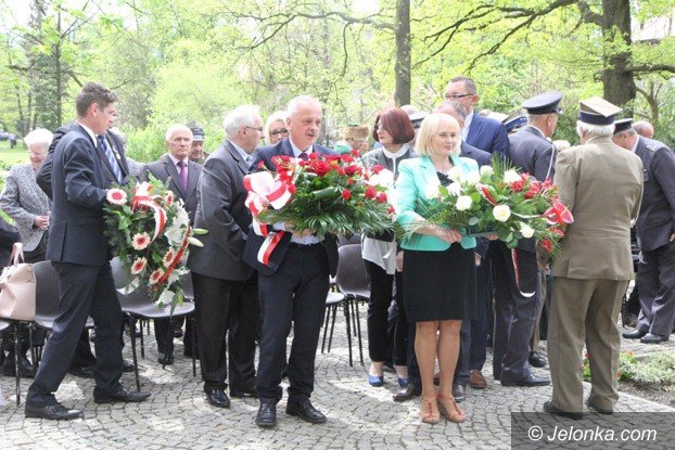 w-hodzie-zonierzom-polegym-za-polske-foto-57800
