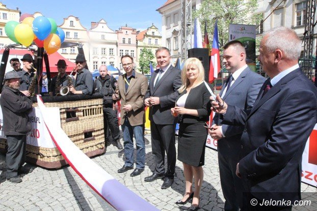miedzynarodowe-targi-tourtec-na-placu-ratuszowym-aktualizacja-foto-video-57803
