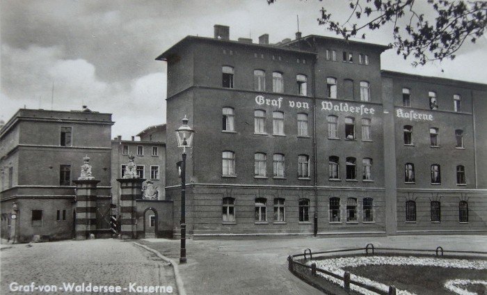 Koszary wojskowe, dawna warzelnia cukru w Jeleniej Górze