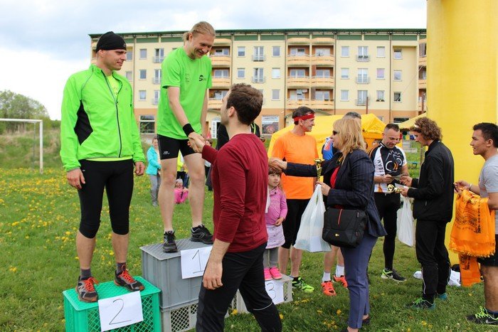 w-jeleniej-gorze-biegacze-wsparli-nepalczykow-foto-57841