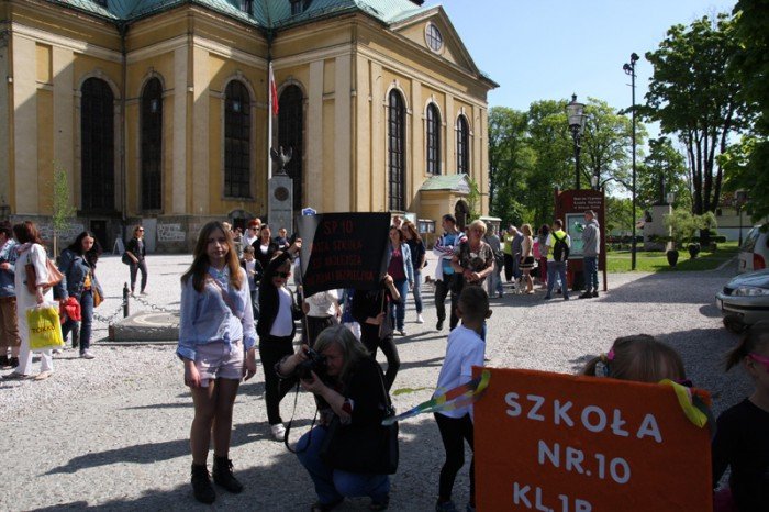 majowka-ze-zwierzakami-pena-atrakcji-foto-video-57944