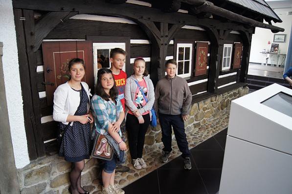 7-noc-muzeow-w-muzeum-karkonoskim-moc-atrakcji-i-tumy-zwiedzajacych-foto-video-57954
