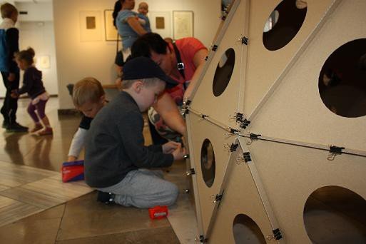 7-noc-muzeow-w-muzeum-karkonoskim-moc-atrakcji-i-tumy-zwiedzajacych-foto-video-57954