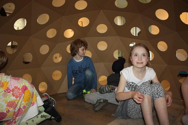 7-noc-muzeow-w-muzeum-karkonoskim-moc-atrakcji-i-tumy-zwiedzajacych-foto-video-57954