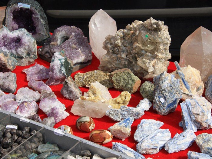 po-giedzie-mineraow-i-skamieniaosci-foto-57971