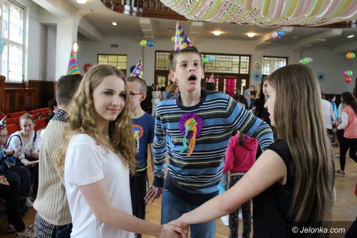 niezwyky-bal-radosna-integracja-w-zeromie-foto-58073