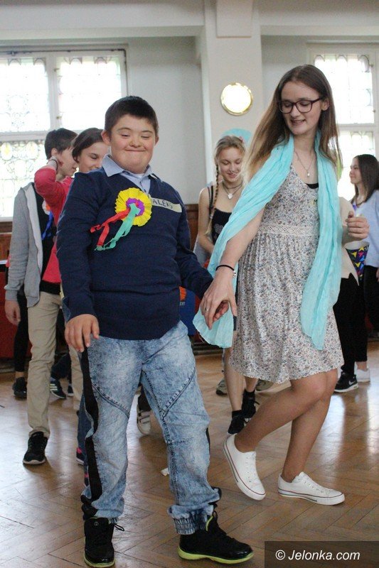 niezwyky-bal-radosna-integracja-w-zeromie-foto-58073