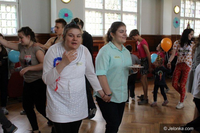 niezwyky-bal-radosna-integracja-w-zeromie-foto-58073
