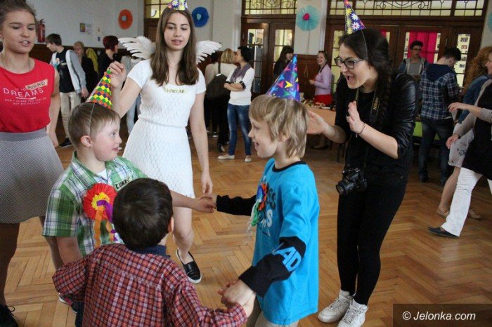 niezwyky-bal-radosna-integracja-w-zeromie-foto-58073