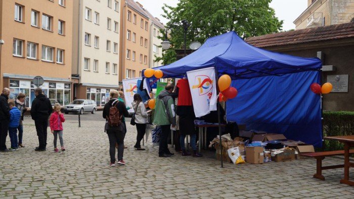 jelenia-gore-odwiedzi-2-tysiace-modych-ludzi-foto-58091