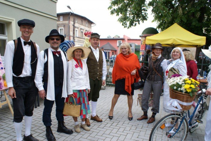 weselili-sie-na-ludowo-w-sobieszowie-foto-58116
