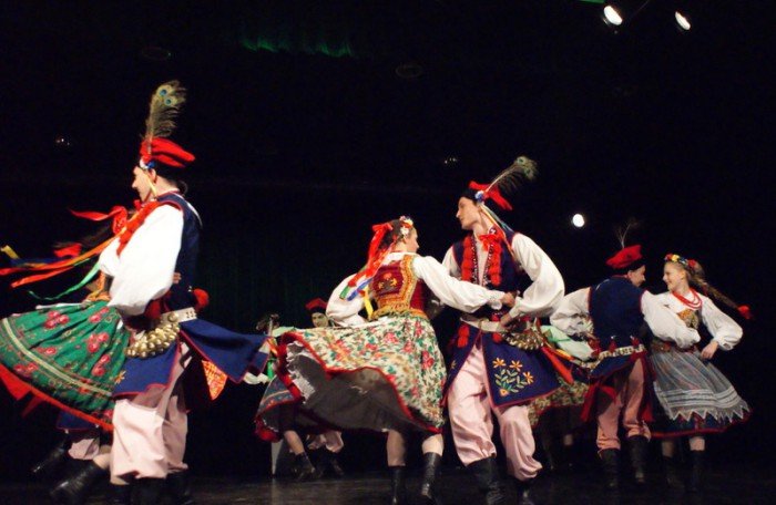 weselili-sie-na-ludowo-w-sobieszowie-foto-58116