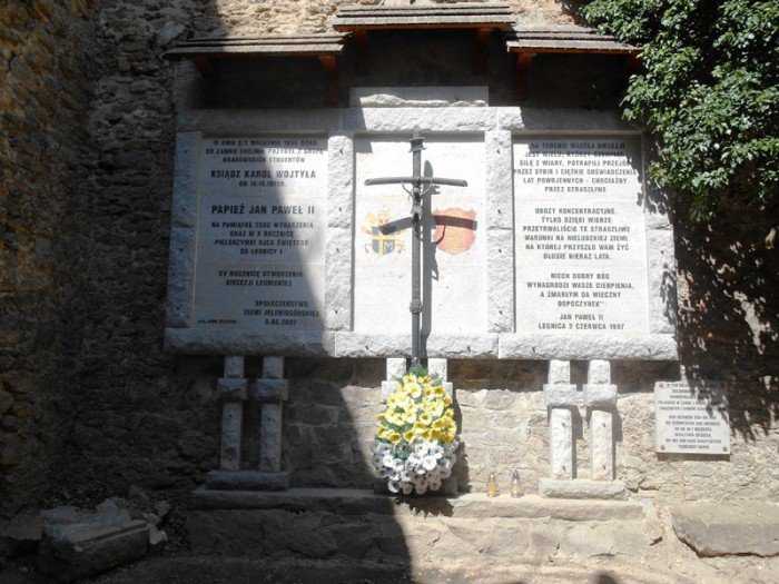 zamek-w-rozsypce-pilnie-potrzebny-remont-foto-58150