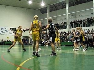 azs-kk-mks-mos-wrocaw-relacja-i-foto-z-meczu-koszykowki-5816