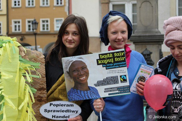 uczniowie-promowali-sprawiedliwy-handel-foto-58163