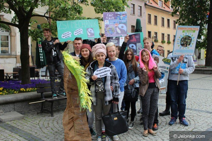 uczniowie-promowali-sprawiedliwy-handel-foto-58163