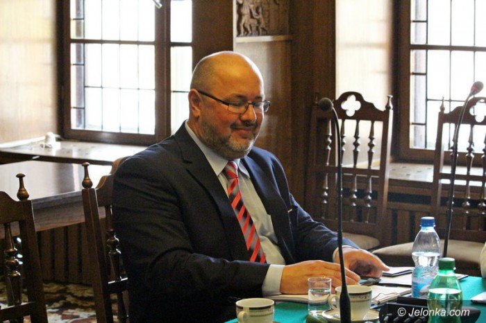 debata-o-poprawie-bezpieczenstwa-na-drogach-foto-58179