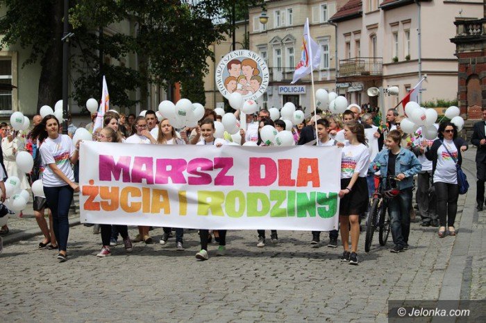 jeleniogorzanie-w-marszu-dla-zycia-i-rodziny-foto-58219