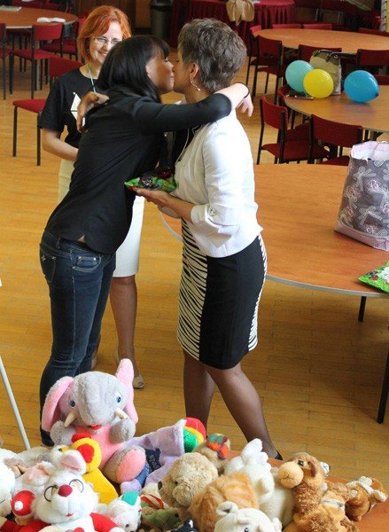 prezenty-dla-chorych-dzieci-od-uczniow-ekonoma-foto-video-58251