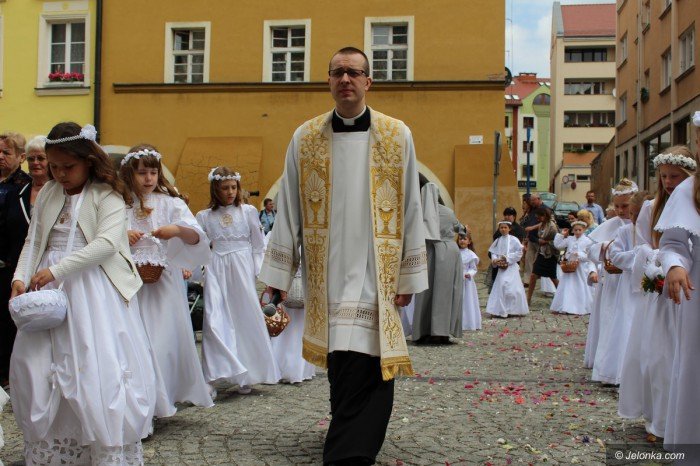 procesja-bozego-ciaa-przesza-ulicami-miasta-foto-video-58285