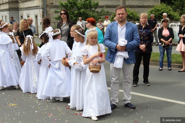 procesja-bozego-ciaa-przesza-ulicami-miasta-foto-video-58285