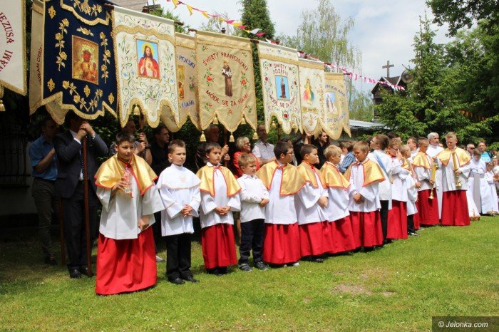 procesja-bozego-ciaa-przesza-ulicami-miasta-foto-video-58285