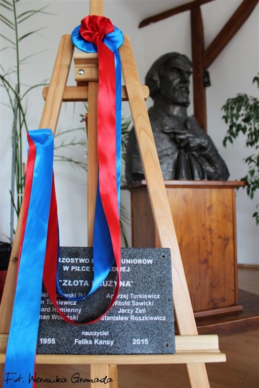 sto-lat-na-czesc-mistrzow-w-cieplickim-norwidzie-foto-58290