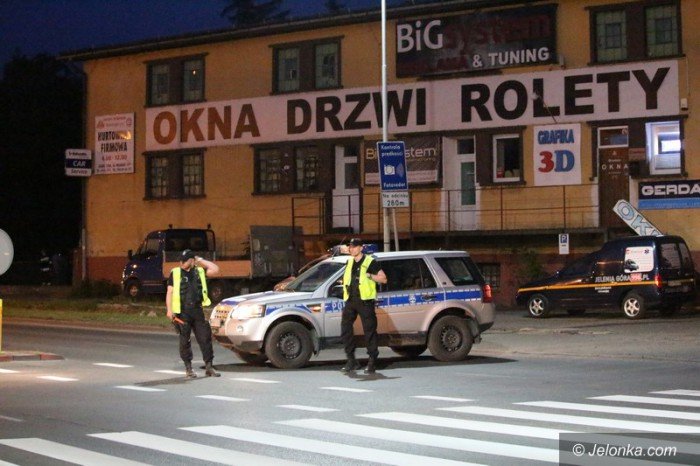 desperat-spedzi-trzy-godziny-na-maszcie-foto-58321