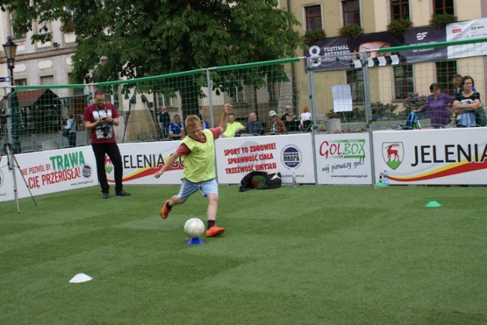 dzien-dziecka-w-rynku-na-sportowo-foto-58324