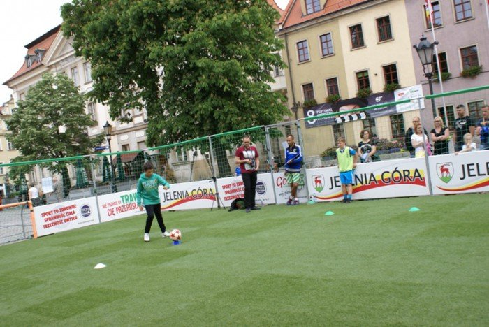dzien-dziecka-w-rynku-na-sportowo-foto-58324