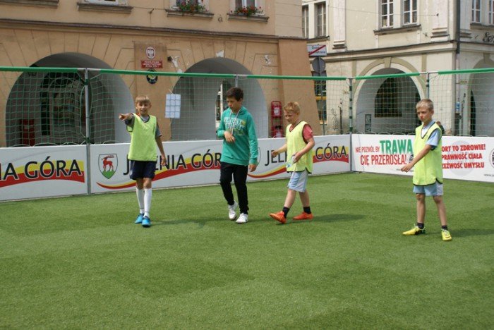 dzien-dziecka-w-rynku-na-sportowo-foto-58324