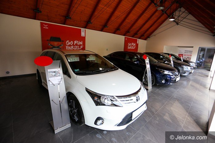 toyota-nowakowski-zaprasza-do-salonu-w-jeleniej-gorze-58363