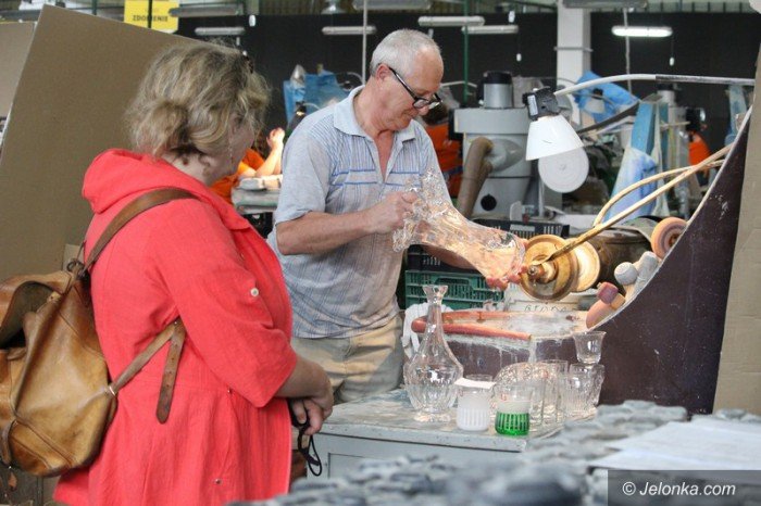 gwiazdy-festiwalu-zwiedziy-hute-julia-foto-58388
