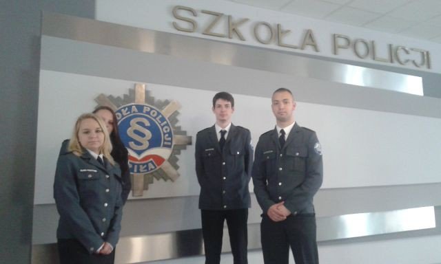 druzyna-policyjna-z-piechowic-finalista-foto-58398