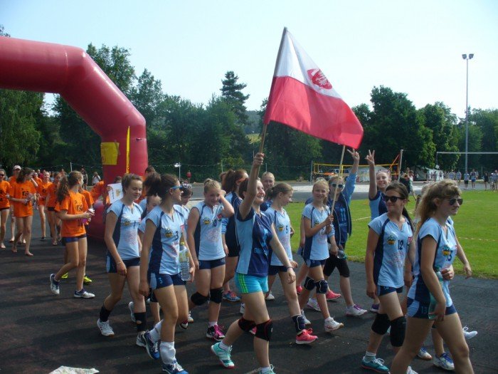 sukces-janowickich-siatkarek-w-niemczech-foto-58399