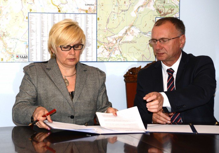 kolejne-12-mln-z-dla-aglomeracji-jeleniogorskiej-foto-58460