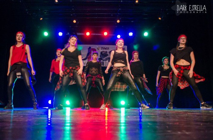 modzi-z-no-name-dance-studio-na-scenie-jck-foto-58536