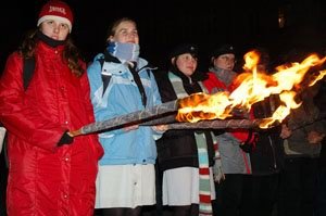 przekazanie-swiateka-betlejemskiego-mieszkancom-jeleniej-gory-5854