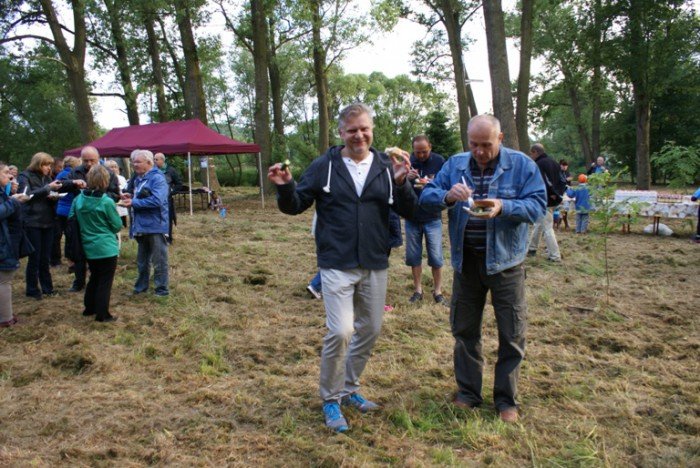 1000-lat-z-bobrem-rajd-z-piknikiem-nad-rzeka-foto-58548