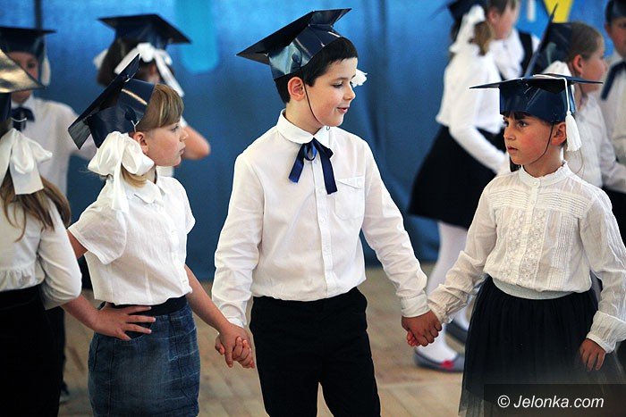 wystepy-artystyczne-i-zy-wzruszenia-w-okraglaczku-foto-58602