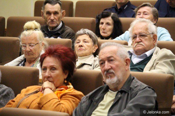 seniorze-nie-daj-sie-oszukac-debata-o-bezpieczenstwie-foto-58619