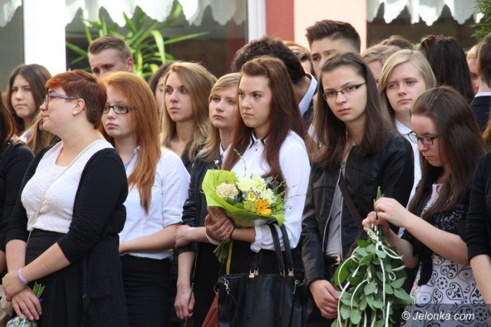 uczniowie-w-koncu-wakacje-foto-58641