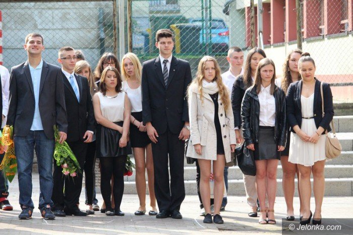 uczniowie-w-koncu-wakacje-foto-58641