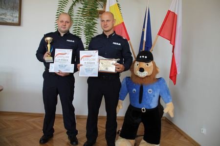 jeleniogorska-para-patrolowa-zasuzya-na-srebro-foto-58642