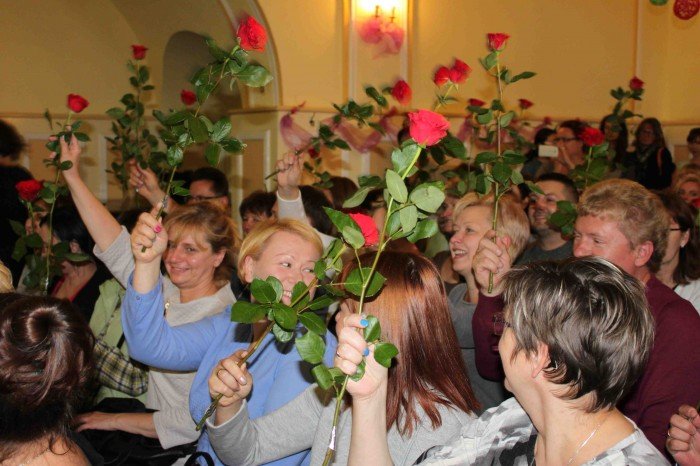 uczniowie-klas-szostych-z-dwojki-zegnali-szkoe-foto-58660