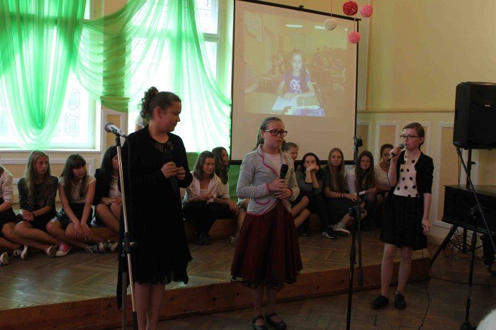 uczniowie-klas-szostych-z-dwojki-zegnali-szkoe-foto-58660