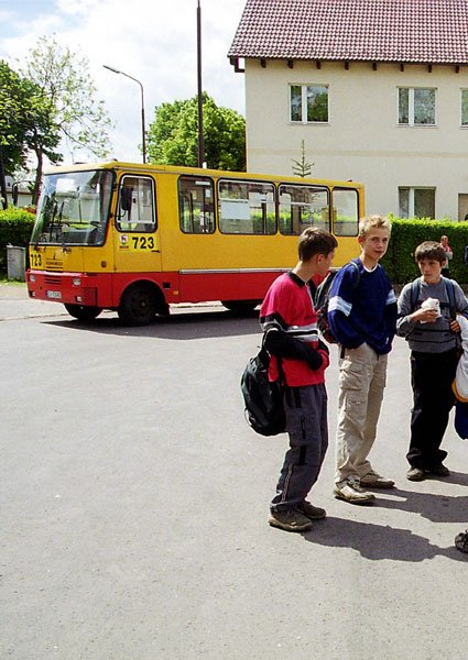 Wiekowy autosan na pętli przy ulicy Morcinka.