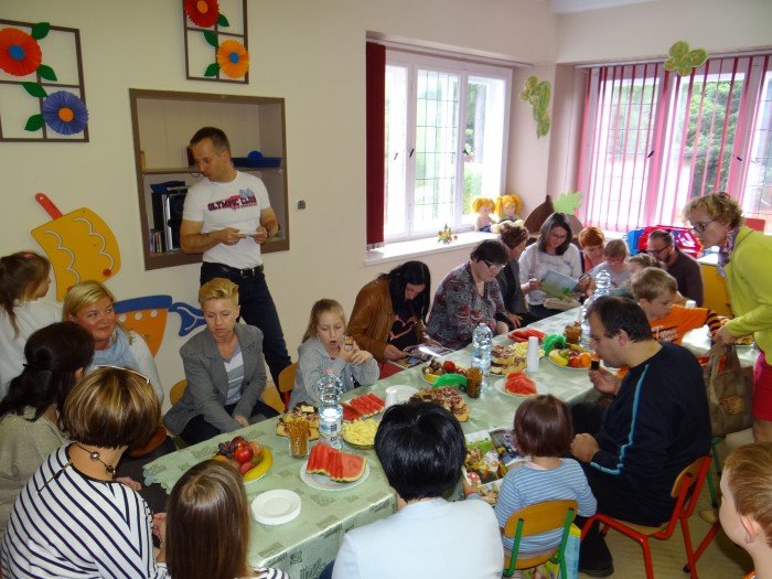 uroczystosc-w-przedszkolu-haabay-pena-wzruszen-foto-58696